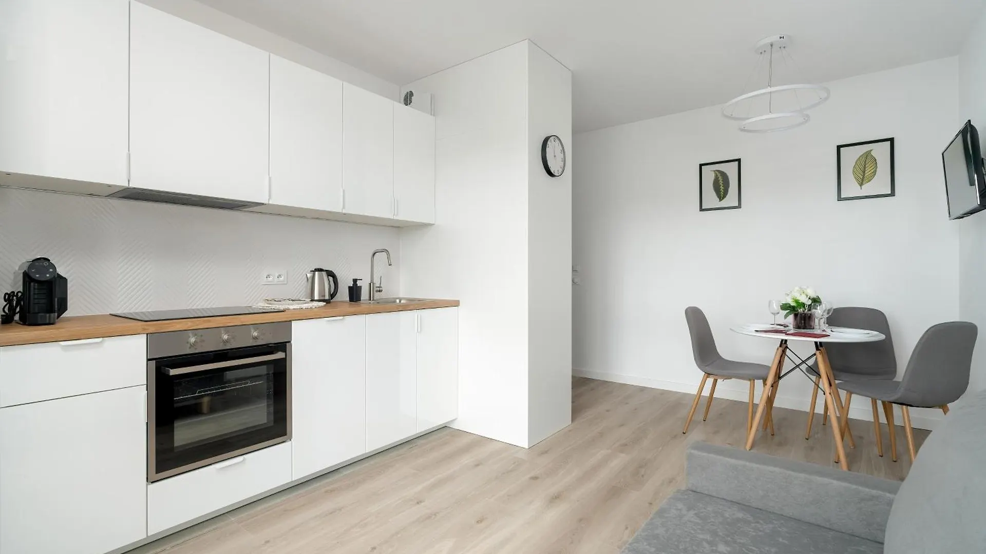 Nowoczesny Apartament Dla 2 Doroslych I 2 Dzieci Parking By Noclegi Renters بوزنان شقة