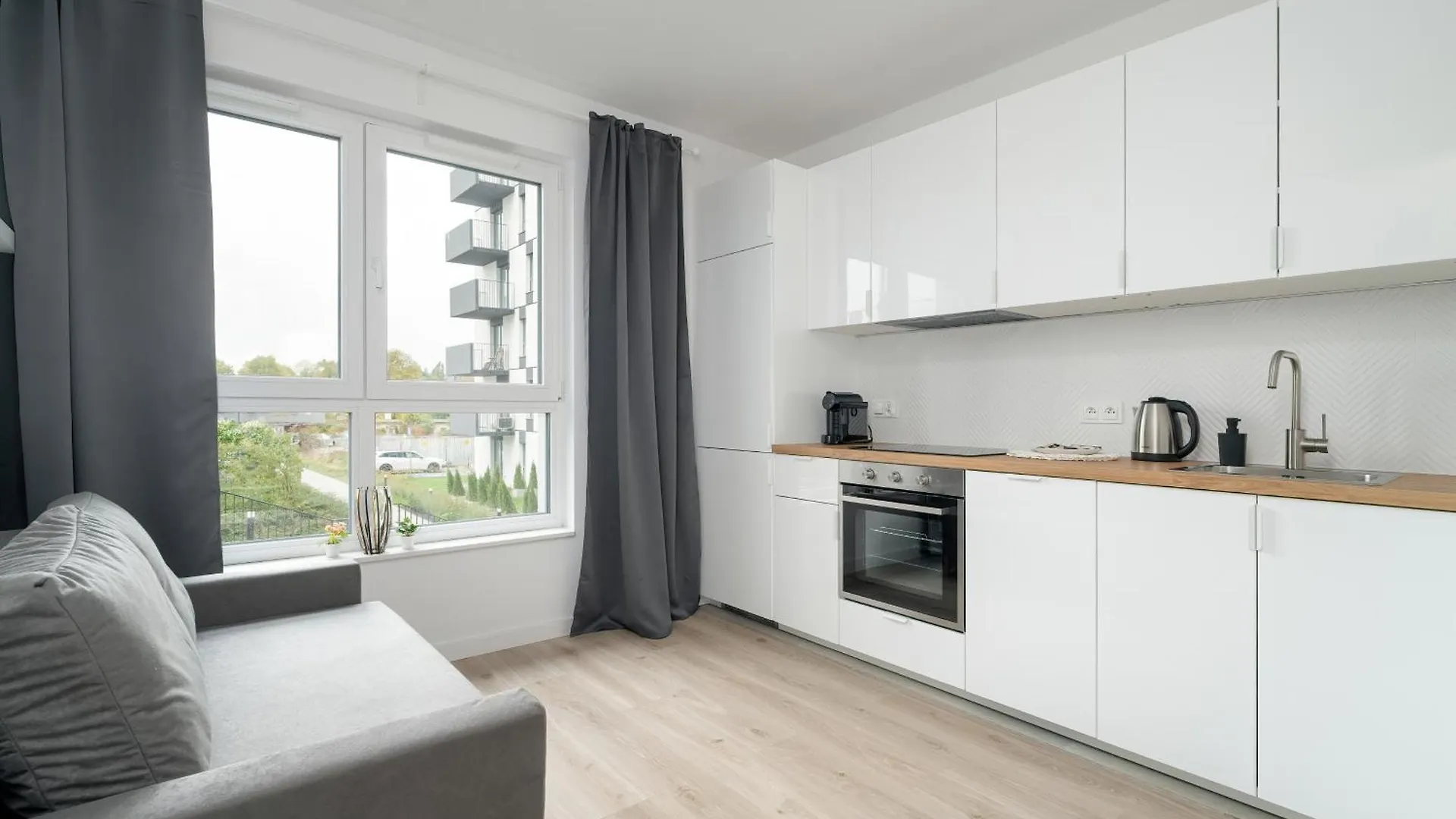 شقة Nowoczesny Apartament Dla 2 Doroslych I 2 Dzieci Parking By Noclegi Renters بوزنان بولندا